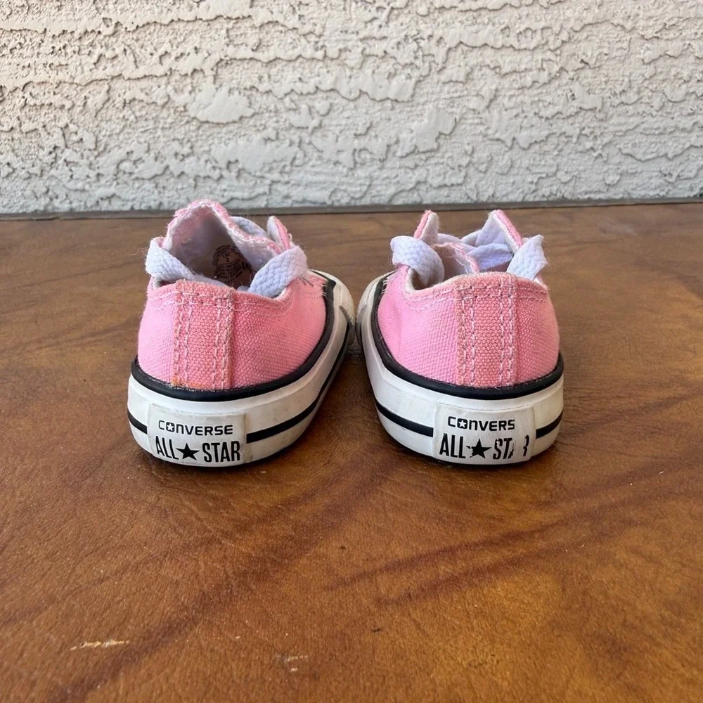 Converse Chuck Taylor All Star Toddler Girls Pink Low Top Sneakers Size 2